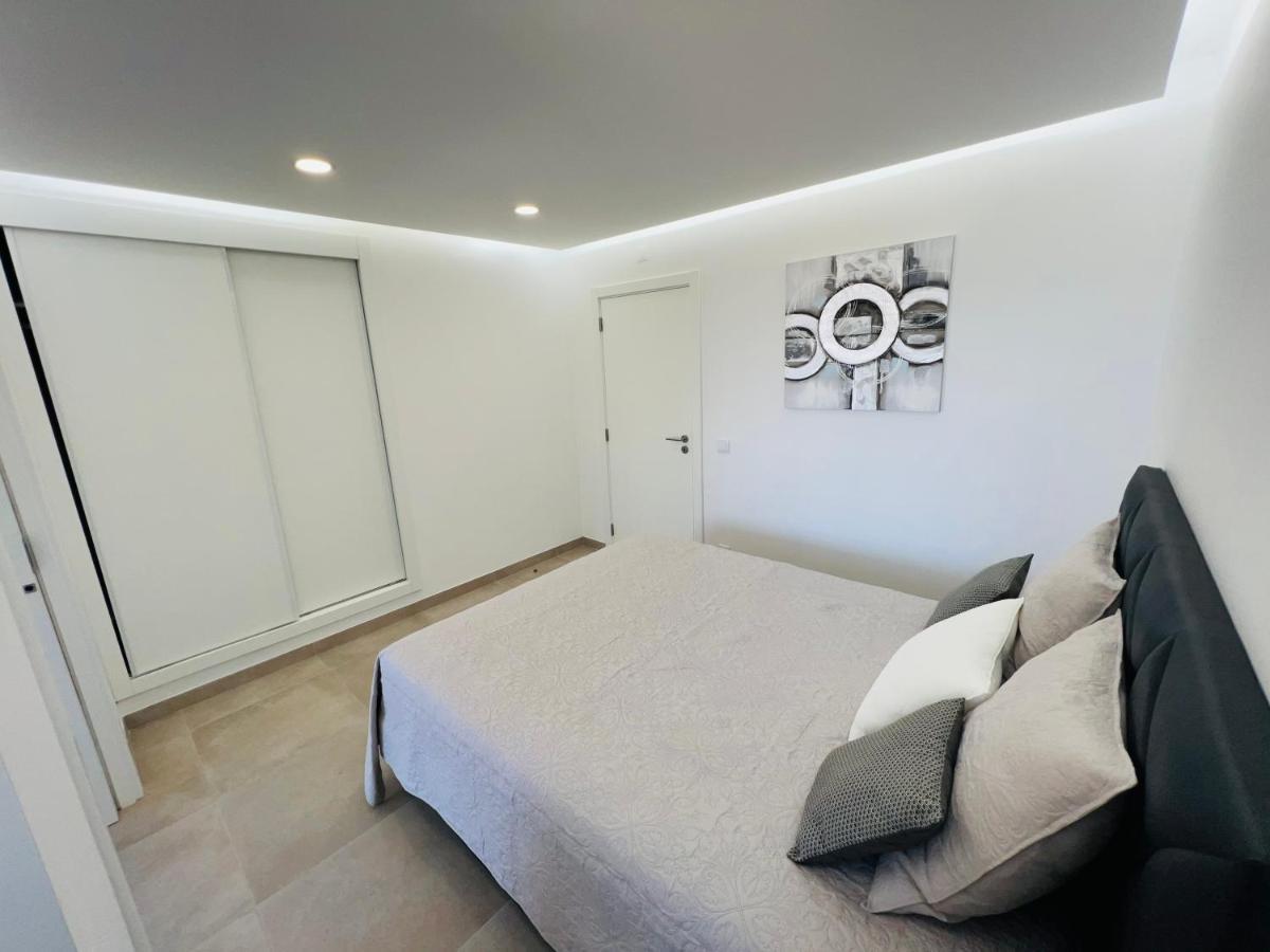 Top Ocean View Apartment - Amazing Sunset - Modern Style - Pool & 200M To Beach Portimao Exterior photo