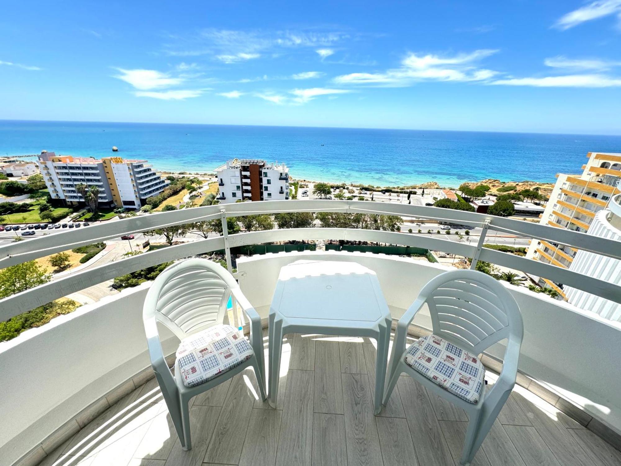 Top Ocean View Apartment - Amazing Sunset - Modern Style - Pool & 200M To Beach Portimao Exterior photo