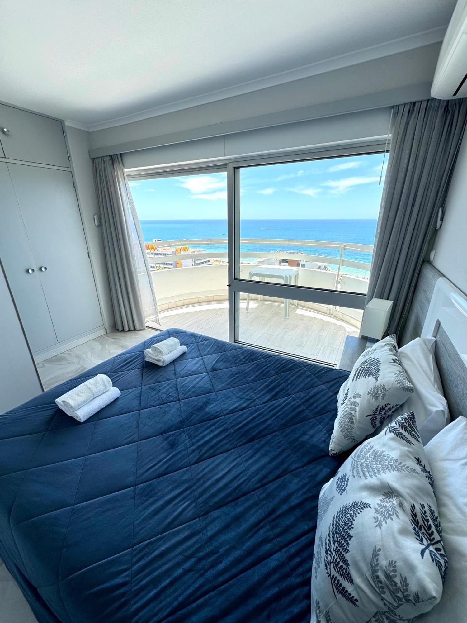 Top Ocean View Apartment - Amazing Sunset - Modern Style - Pool & 200M To Beach Portimao Exterior photo